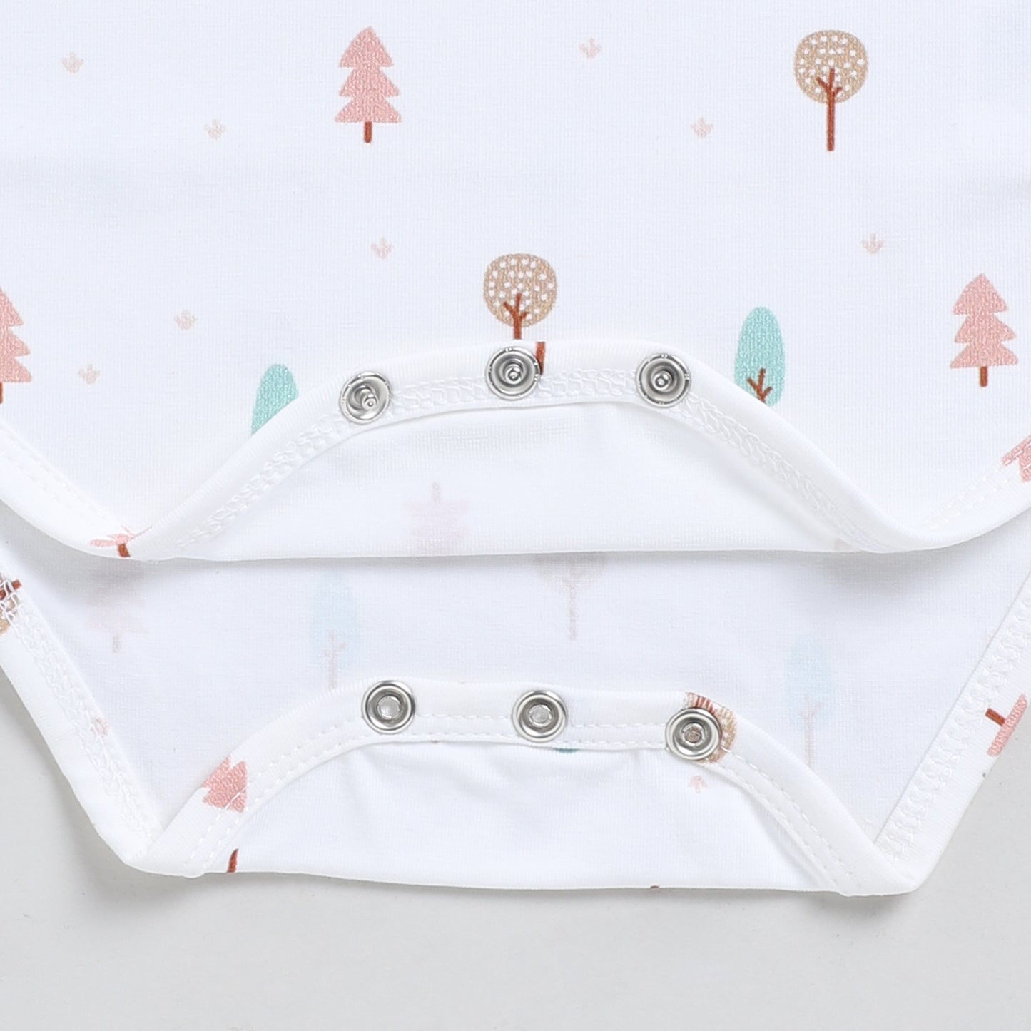 Woodlands Organic Short sleeve Bodysuit