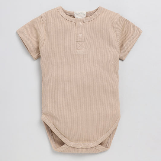 Latte Organic Short sleeve Bodysuit