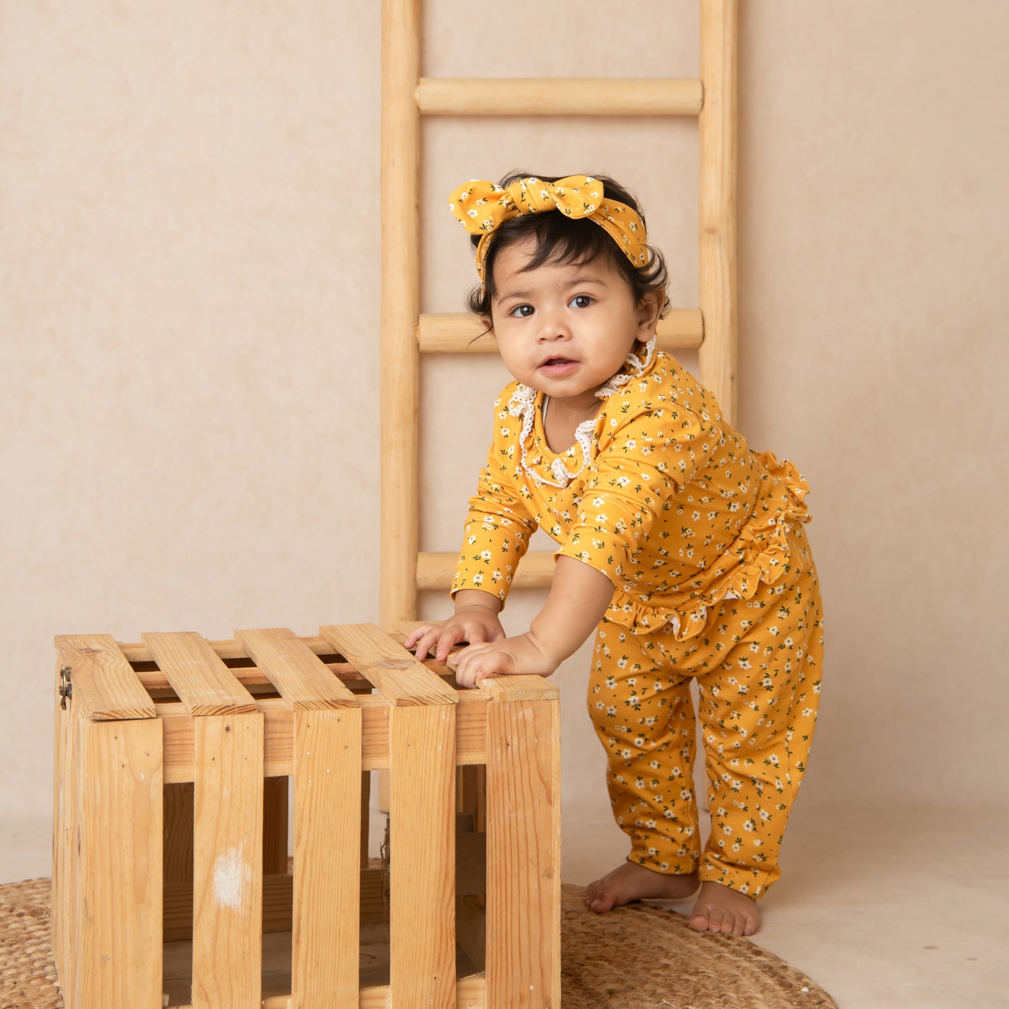 Find Vintage Floral Organic Frill Leggings for your 12-18 months baby - CotandCandyBaby