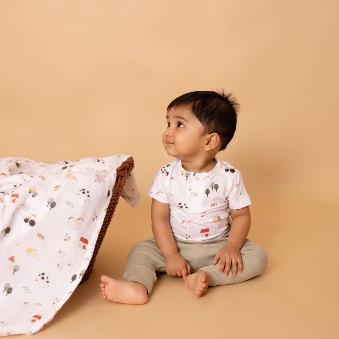 Farm Animals Organic Short Sleeve Bodysuit