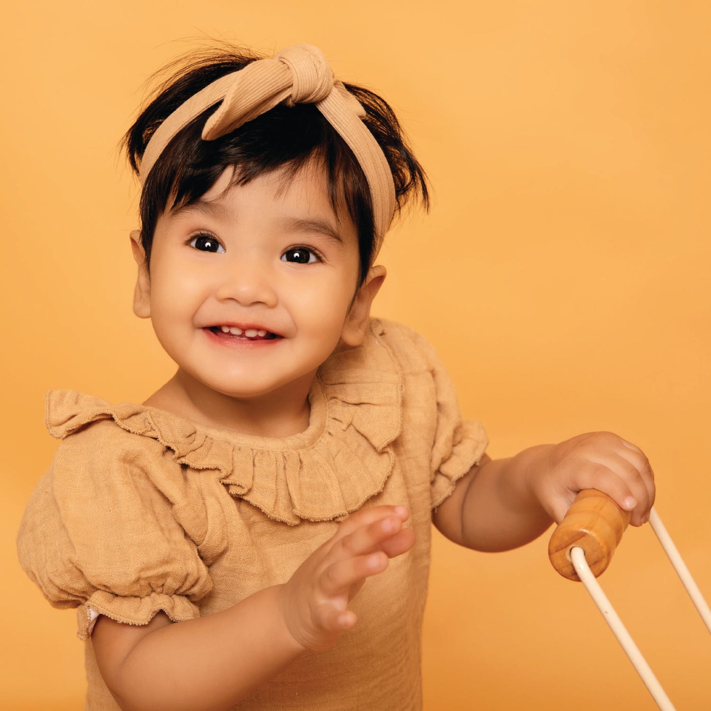 Latte Organic Muslin Frill Top With Bloomers