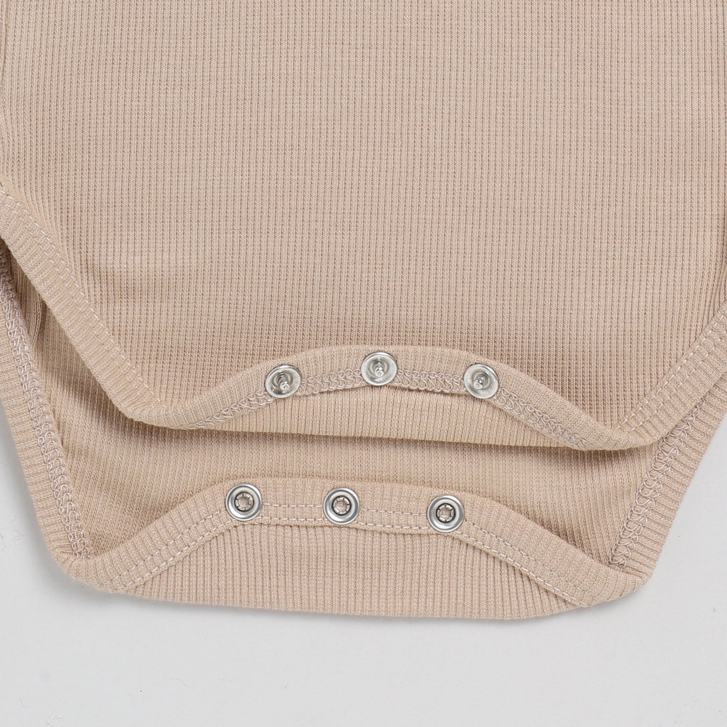 Latte Organic Short sleeve Bodysuit