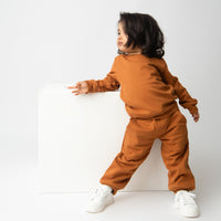 Load image into Gallery viewer, Get pumpkin spice color organic fleece oversized sweatshirt for your 12-18 months baby - CotandCandyBaby
